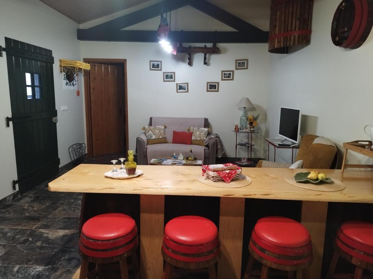 Quinta Dos Sentidos , Rustic Holiday Houses In São Vicente Ferreira Esterno foto