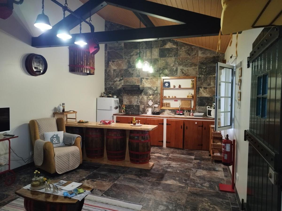 Quinta Dos Sentidos , Rustic Holiday Houses In São Vicente Ferreira Esterno foto