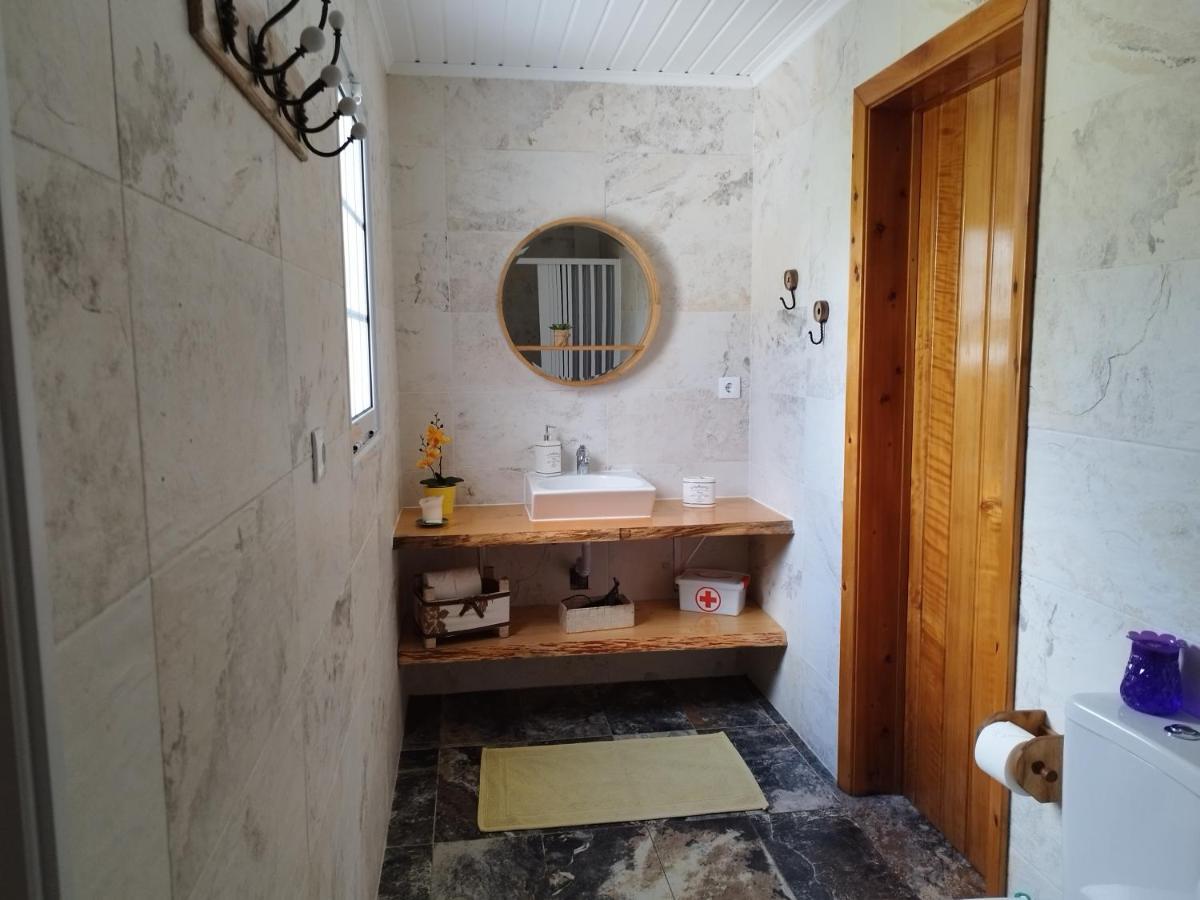 Quinta Dos Sentidos , Rustic Holiday Houses In São Vicente Ferreira Esterno foto